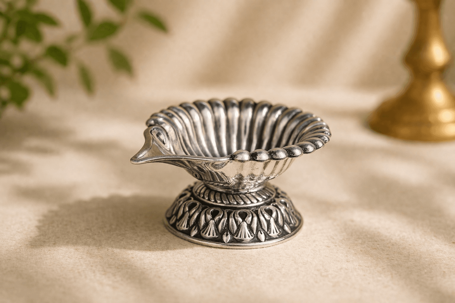 ORNATE SILVER DIYA